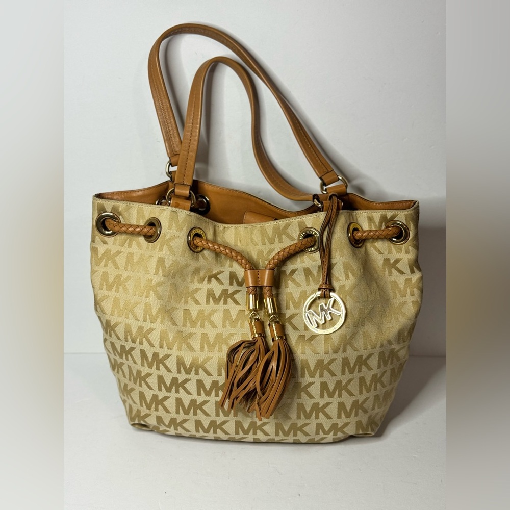 Michael Kors Jet Set Large Gathered Tote Beige/Camel Jaquard